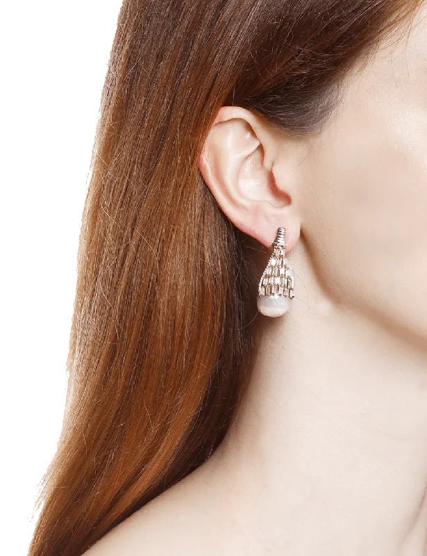 Lightweight drop earrings designed for everyday wear and casual elegance -Pearl Gush Rose Drops