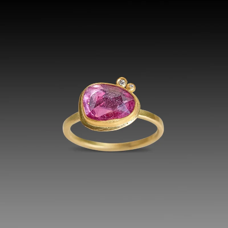 Luxury gemstone rings with diamond halos cost a fortune-Bright Pink Sapphire Ring